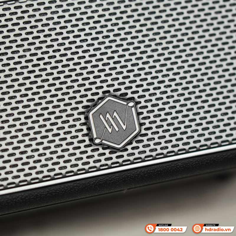 Loa Alpha Works W39, Công suất 35W RMS, Pin 12 giờ, Chống nước IPX4, Bluetooth 5.3, AUX 3.5mm, TWS-4