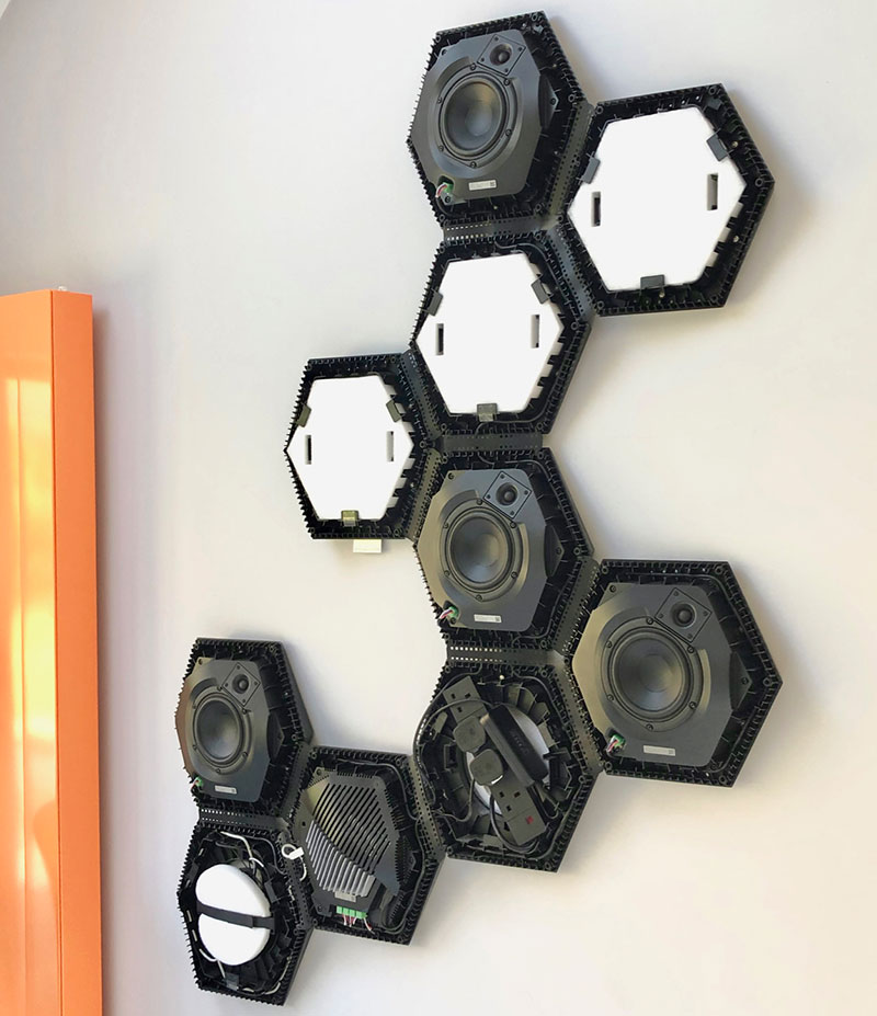 Loa B&O Beosound Shape