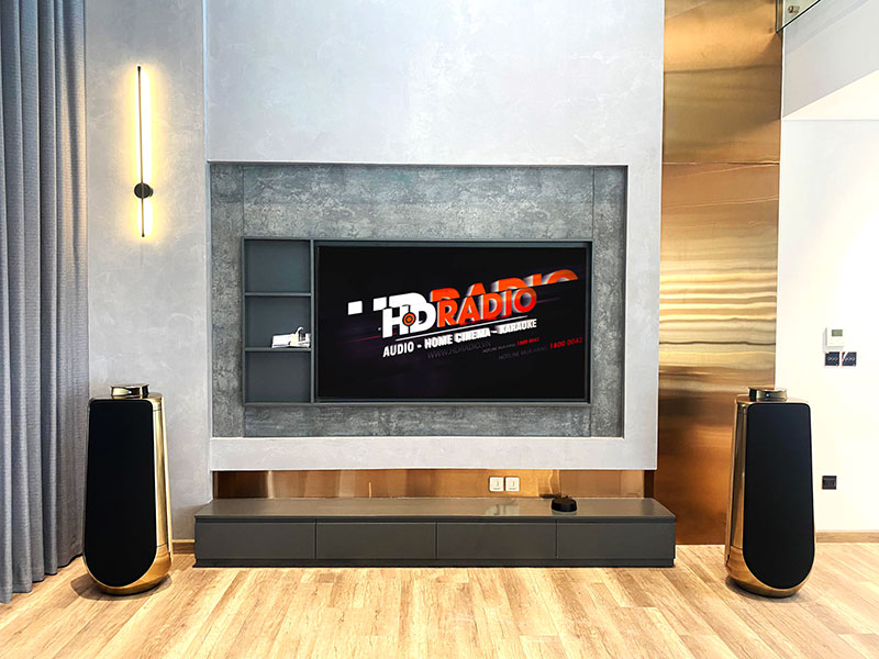 Loa B&O Beolab 50 trong nhà một khách hàng của hdradio