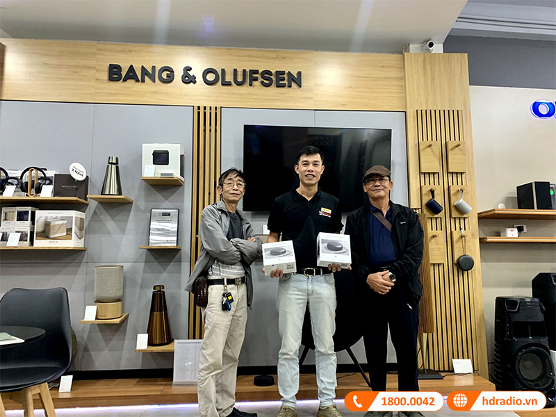 khach hang mua Loa B&O Beosound A1 2nd Gen tại HDRadio