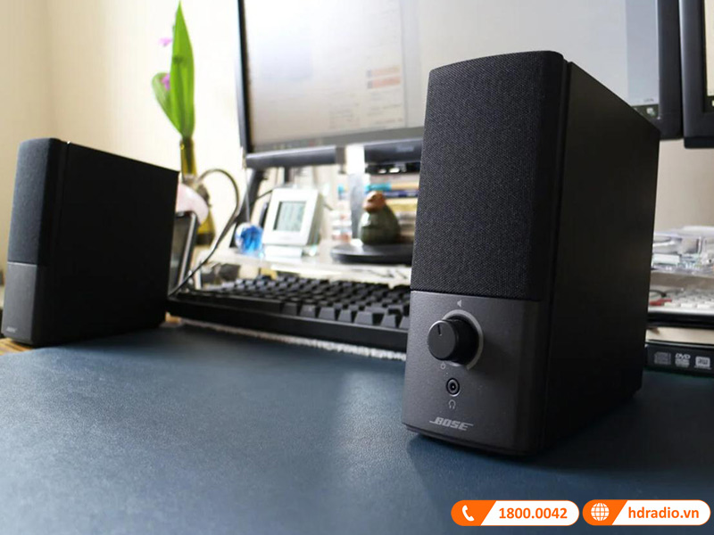 Chat luong am thanh dinh cao mat truoc va mat sau Loa Bose Companion 2 III
