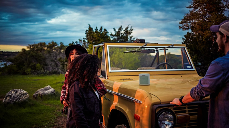 Ung dung Loa Bose SoundLink Color II (2) 