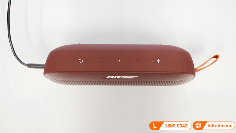 Loa Bose SoundLink Flex dieu khien tien nghi