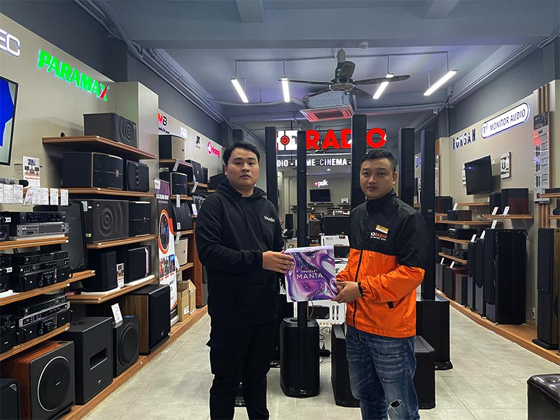 Khách hàng đã mua loa DEVIALET Mania tại HDRadio