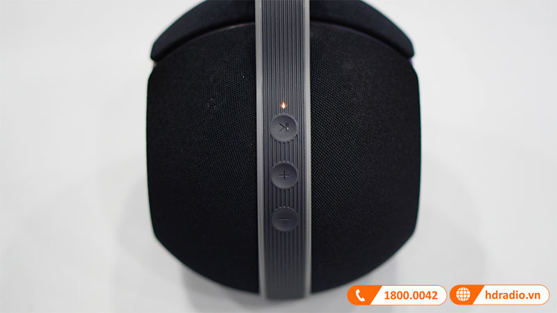 các nút tùy chỉnh trên loa Devialet Mania