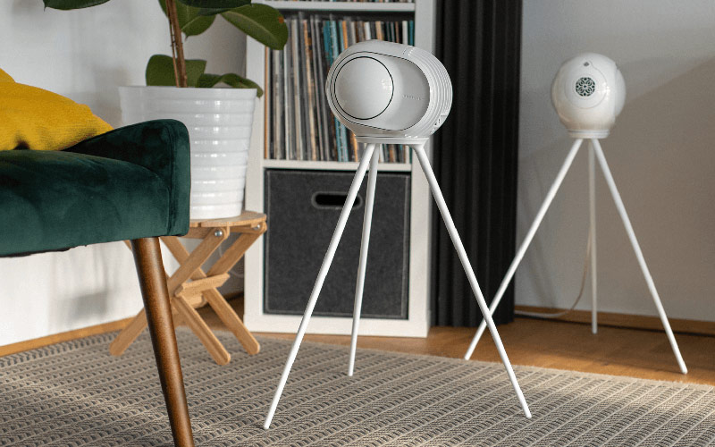 Loa Devialet phantom cực đẹp với chân đứng