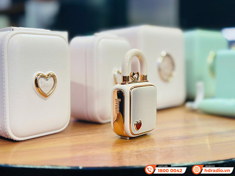 Hình ảnh thực tế sản phẩm Loa Divoom Lovelock được chụp tại Showroom của HDRadio