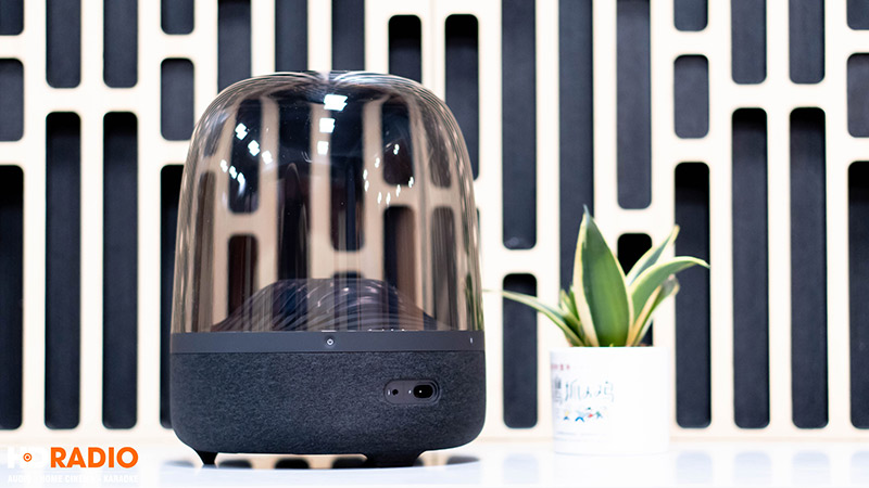 ảnh thực tế mặt sau loa harman kardon Aura Studio 3