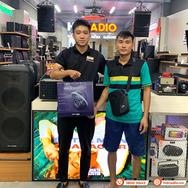 Loa Harman Kardon Onyx Studio 7, Pin 8h, Bluetooth, AUX, Công Suất 50W, Wireless Dual Sound-17