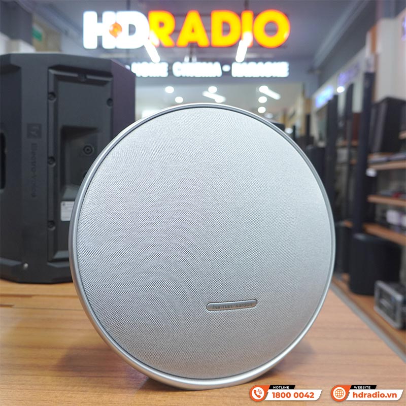 Harman Kardon Onyx Studio 9