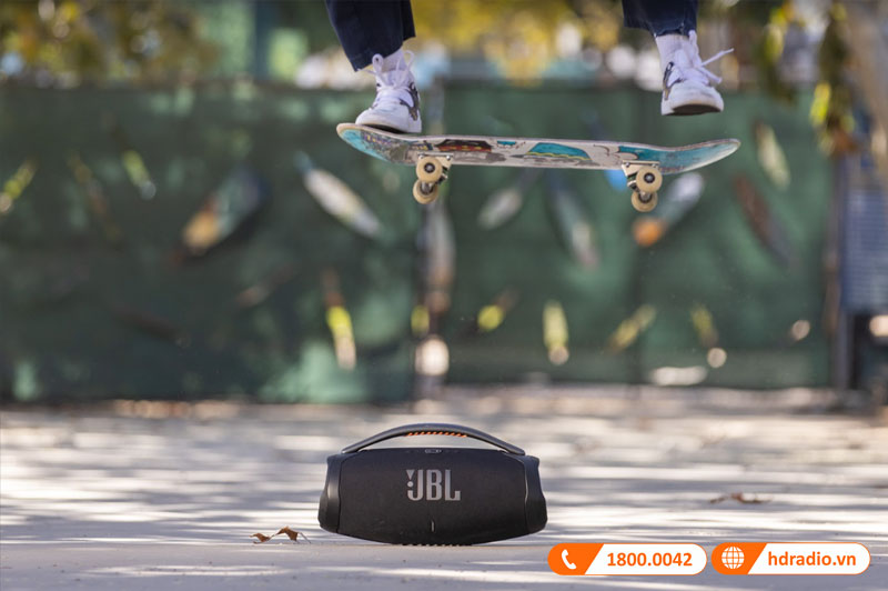 Anh thuc te JBL Boombox 3