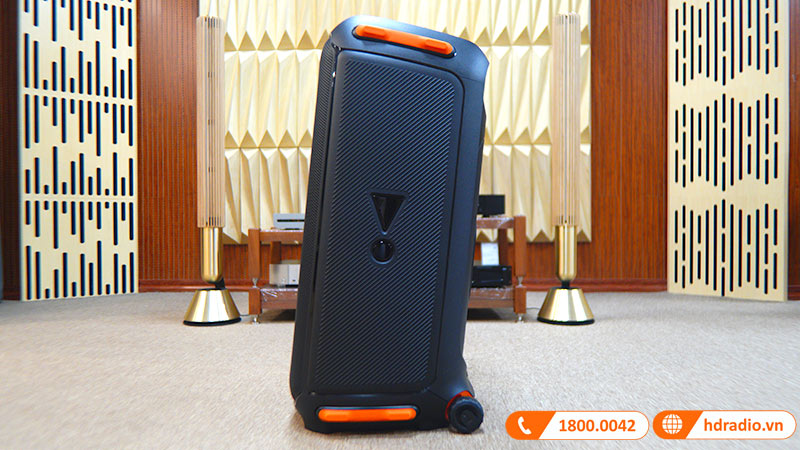 Mặt bên loa JBL Partybox 710