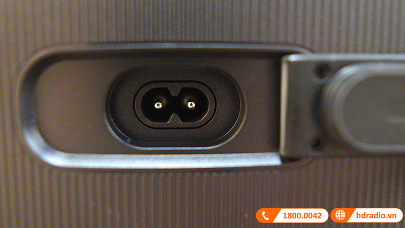 Cổng nguồn loa JBL Partybox 710