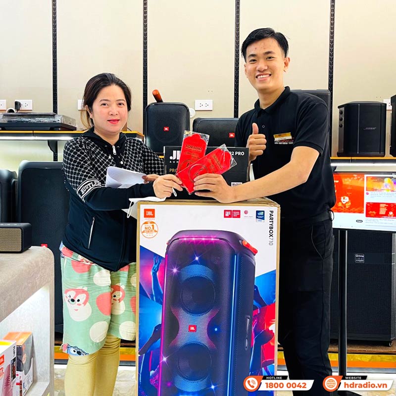 khách hàng mua micro JKaudio B2 Pro tại HDRadio