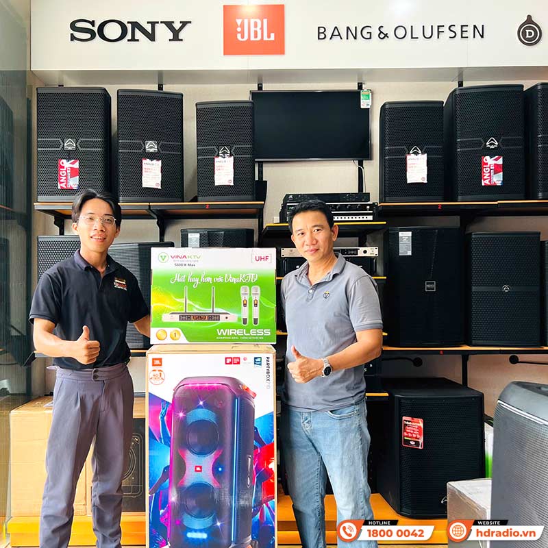 Loa JBL PartyBox 710 Chính Hãng, LED Đẹp, IPX4, Công Suất 800W, Bluetooth, AUX, USB, True Wireless Stereo-31