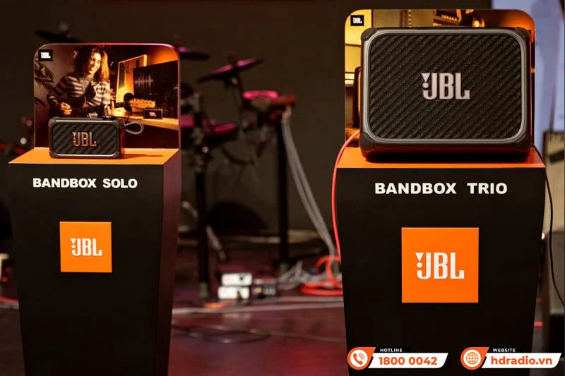 Loa JBL BandBox Trio