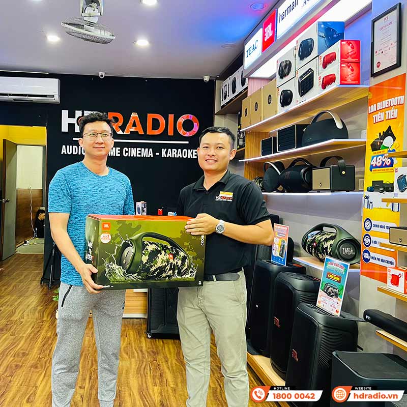 Loa JBL Boombox 2-21