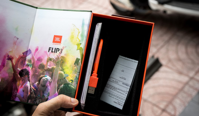 loa jbl flip 3 special edition khui hộp loa jbl flip 3 special edition khui hộp