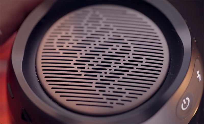 bass thụ động thứ 2 của loa jbl pulse 4 