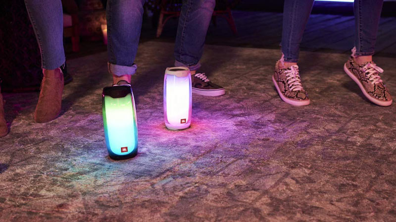 kết nối 2 loa jbl pulse 4