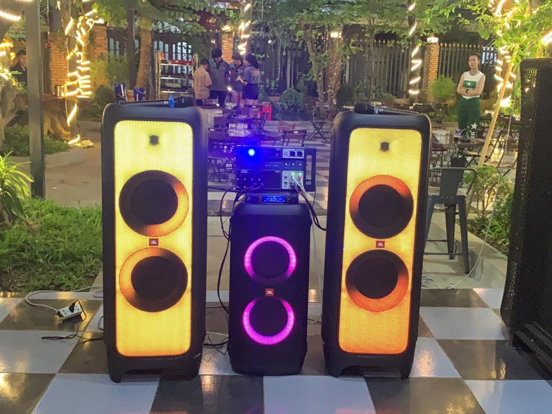 hướng dẫn hát karaoke trên loa partybox 1000