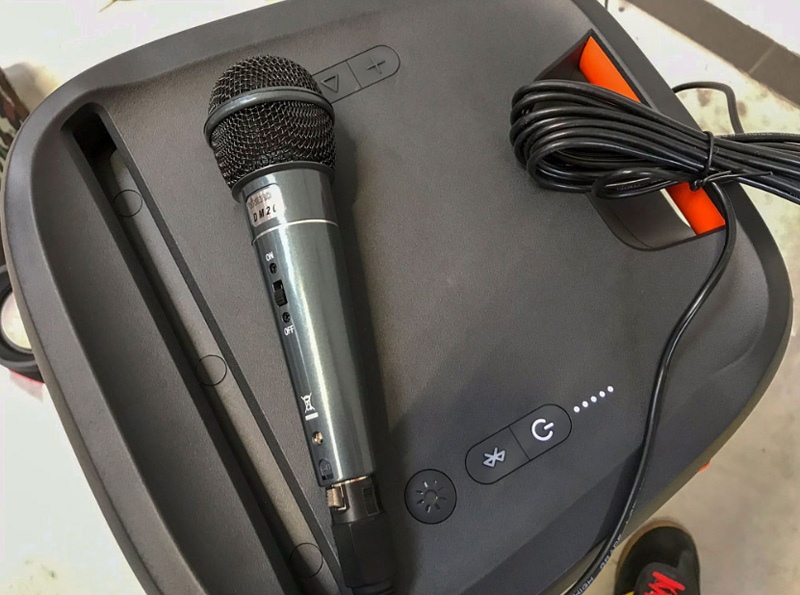 danh gia loa jbl party box 300