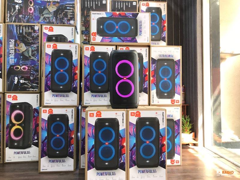 mua loa jbl partybox 100 chính hãng đến hdradio