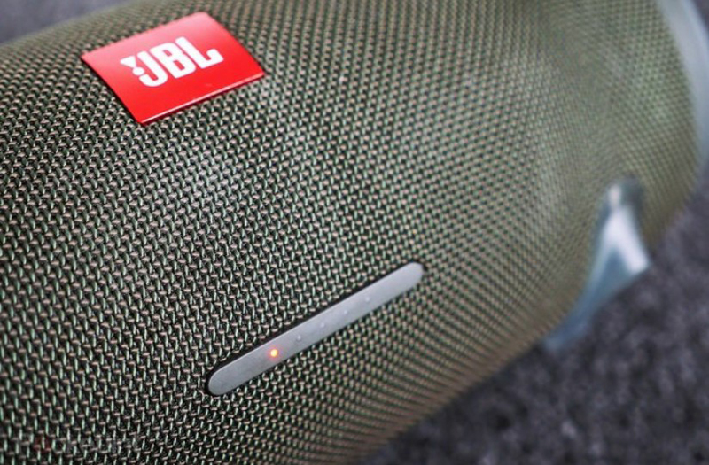 thay pin cho loa bluetooth đơn giản nhất