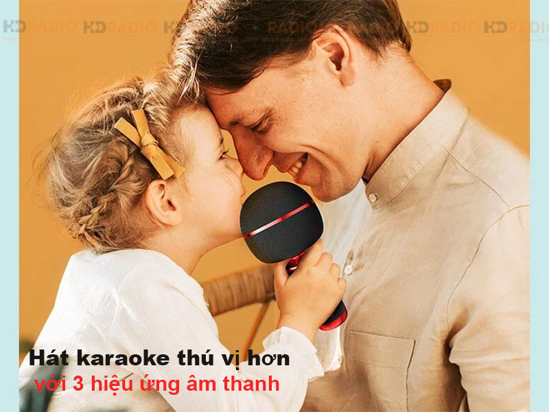 Micro kem loa Monster M98 hat karaoke thu vi voi 3 hieu ung