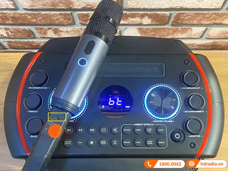 micro khong day di kem 