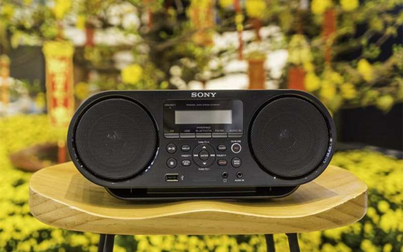 loa + đầu CD Sony Boombox ZS-RS60BT