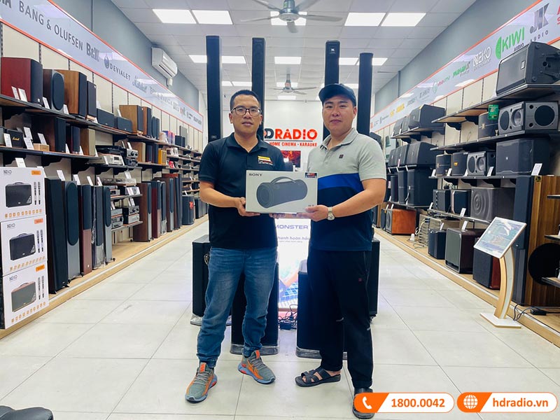 Khách hàng mua Loa Sony SRS-XG300 tại HDRadio