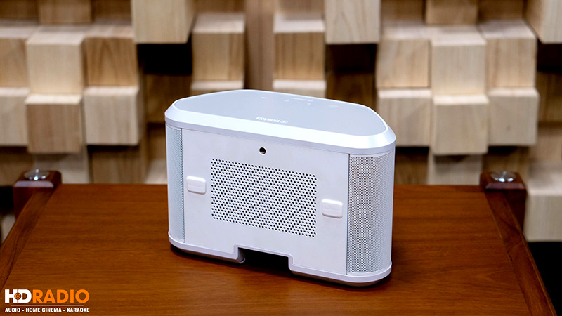 Mat sau Loa Yamaha WX 030