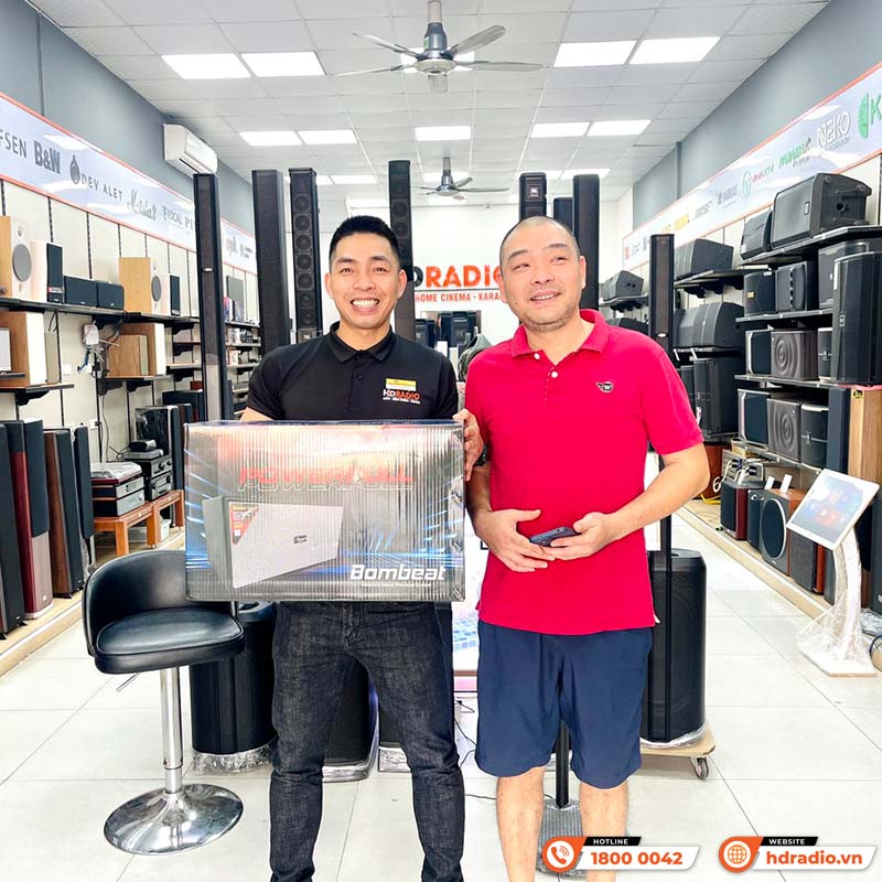 khách hàng mua loa Acrowin 310 chính hãng tại hdradio