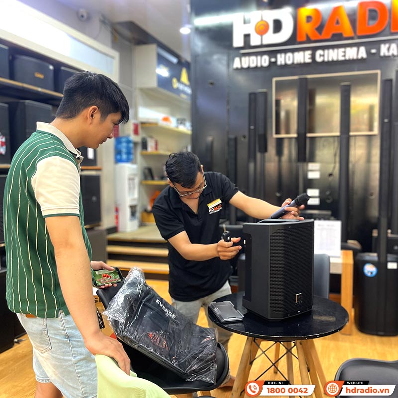 Loa Electro voice Everse 8, Pin 12 giờ, Công Suất 400W, Bass 20 cm, 121db, Chống Nước IP43, Bluetooth, TWS-33