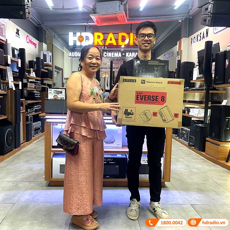 Loa Electro voice Everse 8, Pin 12 giờ, Công Suất 400W, Bass 20 cm, 121db, Chống Nước IP43, Bluetooth, TWS-23