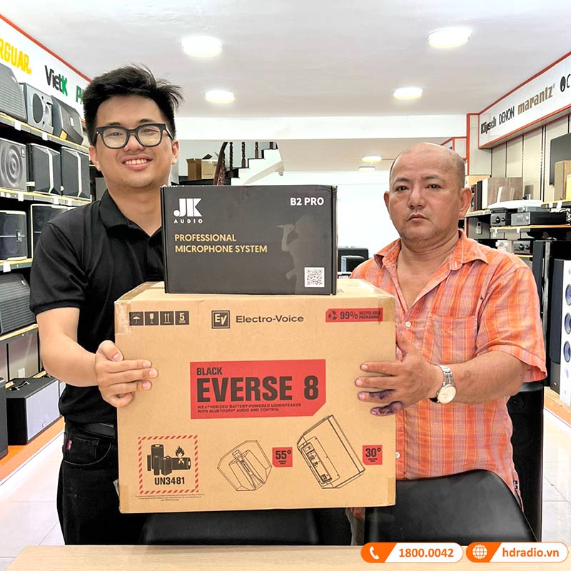 Loa Electro voice Everse 8, Pin 12 giờ, Công Suất 400W, Bass 20 cm, 121db, Chống Nước IP43, Bluetooth, TWS-6