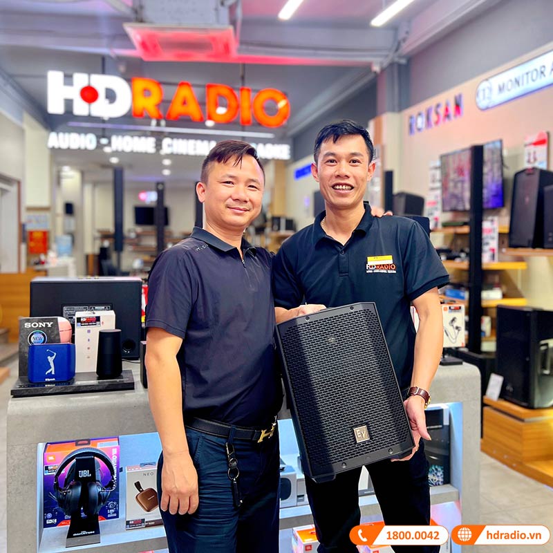 Loa Electro voice Everse 8, Pin 12 giờ, Công Suất 400W, Bass 20 cm, 121db, Chống Nước IP43, Bluetooth, TWS-4