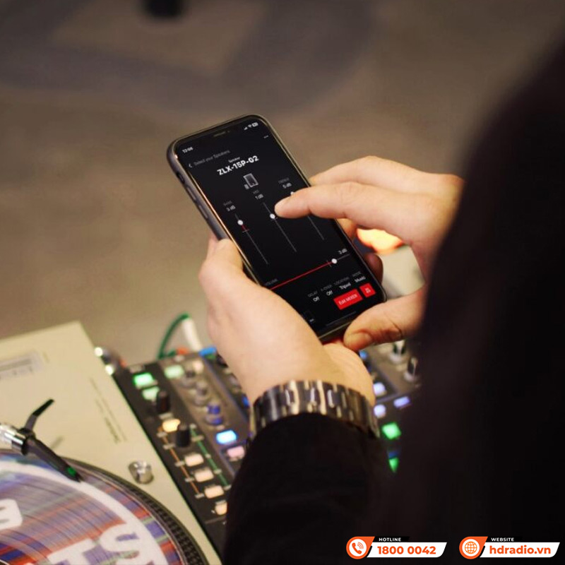 Loa ElectroVoice ZLX15P G2