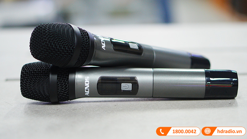 Tích hợp 2 micro đi kèm loa Acnos CS160