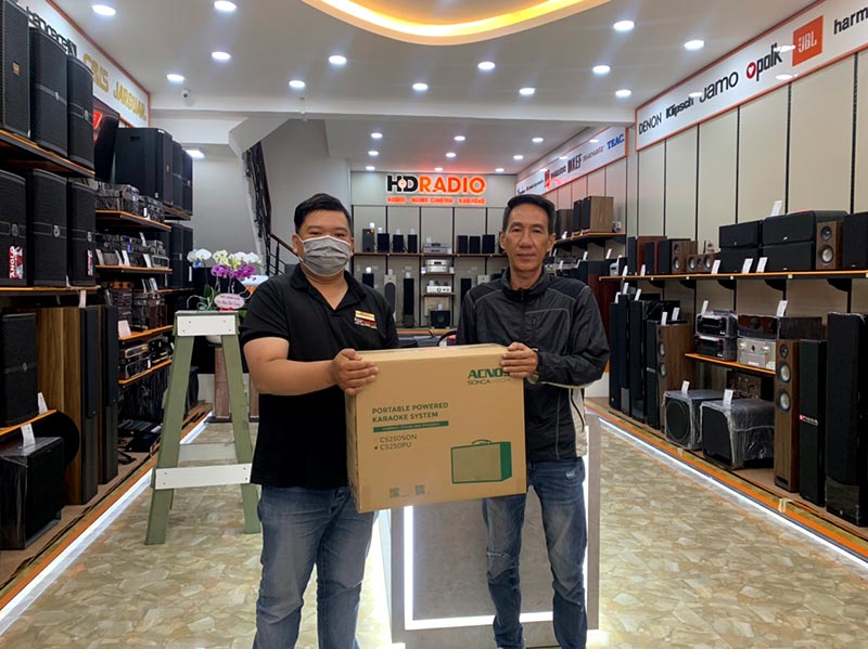Khách hàng mua loa Acnos CS250PU