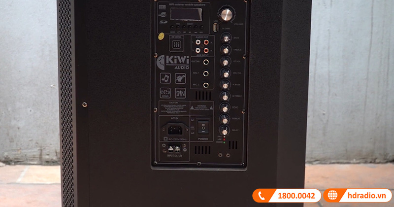 loa keo kiwi k6018 voi cac num xoay ben hong