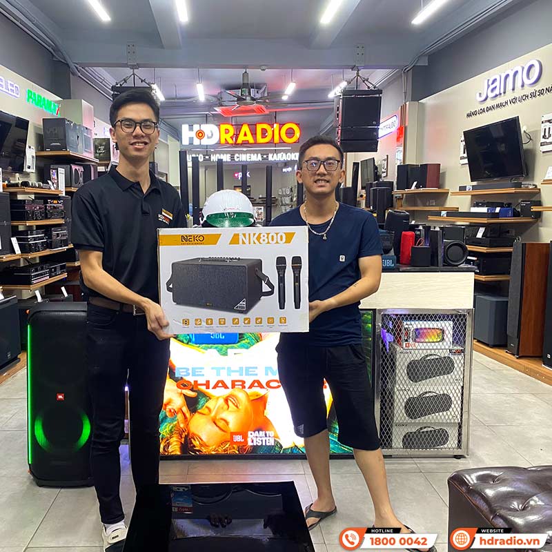 Loa Neko NK800, Bass 16.5cm, công Suất 120W, Pin 6-7h, Kèm 2 Tay Mic (có sẵn pin cho mic và có thể sạc lại)-30