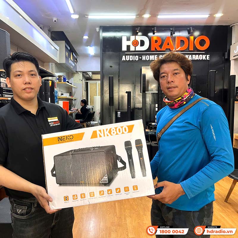 Loa Neko NK800, Bass 16.5cm, công Suất 120W, Pin 6-7h, Kèm 2 Tay Mic (có sẵn pin cho mic và có thể sạc lại)-31