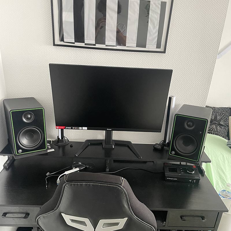 Loa kiểm âm Mackie CR5-X