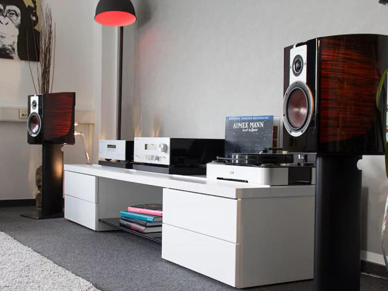 thiet ke cua loa dali epicon 2 nho gon, de dang di chuyen