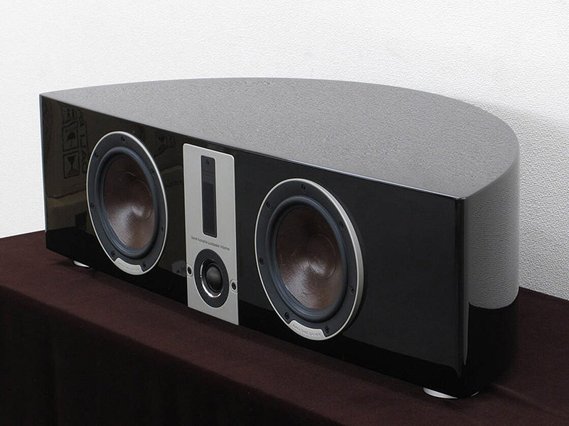 thung loa duoc lam tu chat lieu go MDF