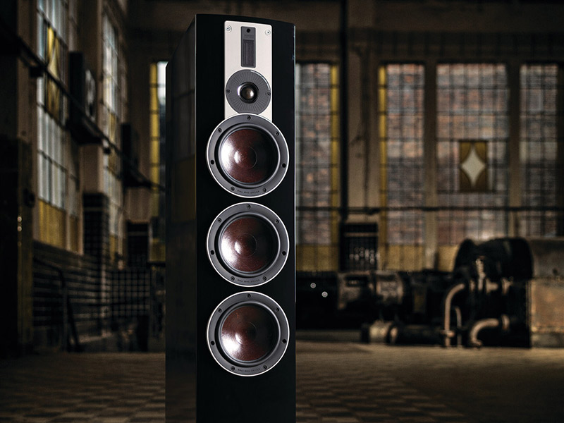 Thiet ke loa rubicon 8 la mat, noi bat