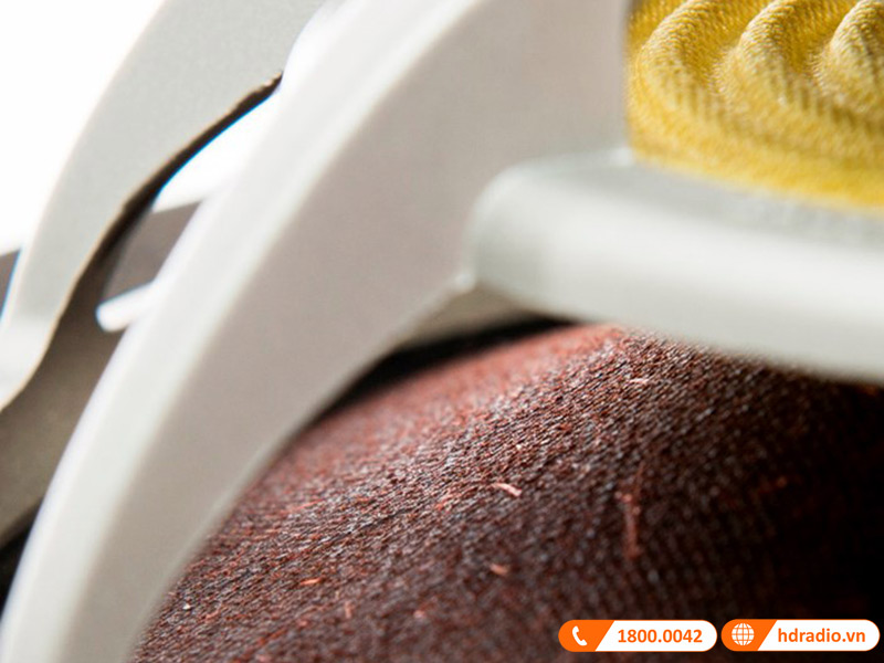 Loa Dali Rubicon LCR ung dung cong nghe soi go