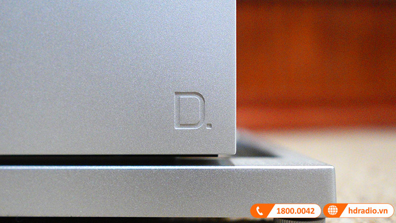 Definitive Technology Demand D17 chính hãng